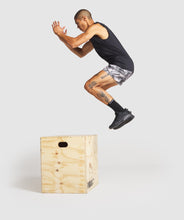 Load image into Gallery viewer, Gymshark Arrival Zip Pocket Shorts - Camo